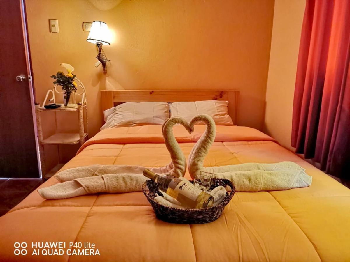 hotel MISKY PUÑUY Andamarca Buitenkant foto
