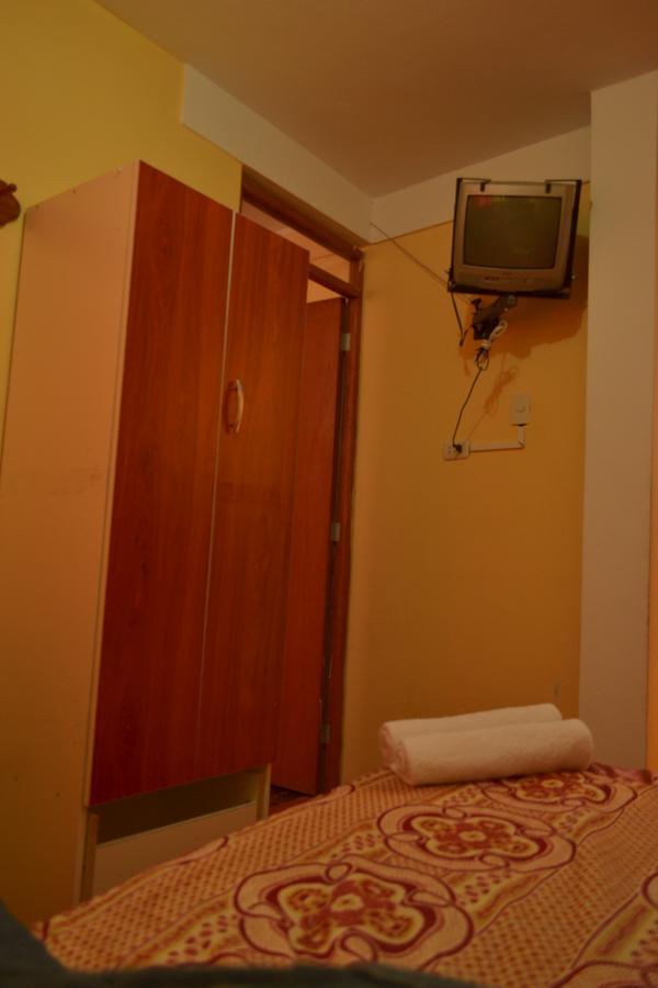 hotel MISKY PUÑUY Andamarca Buitenkant foto
