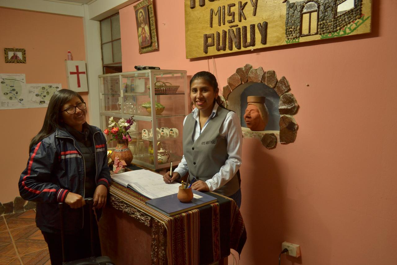 hotel MISKY PUÑUY Andamarca Buitenkant foto